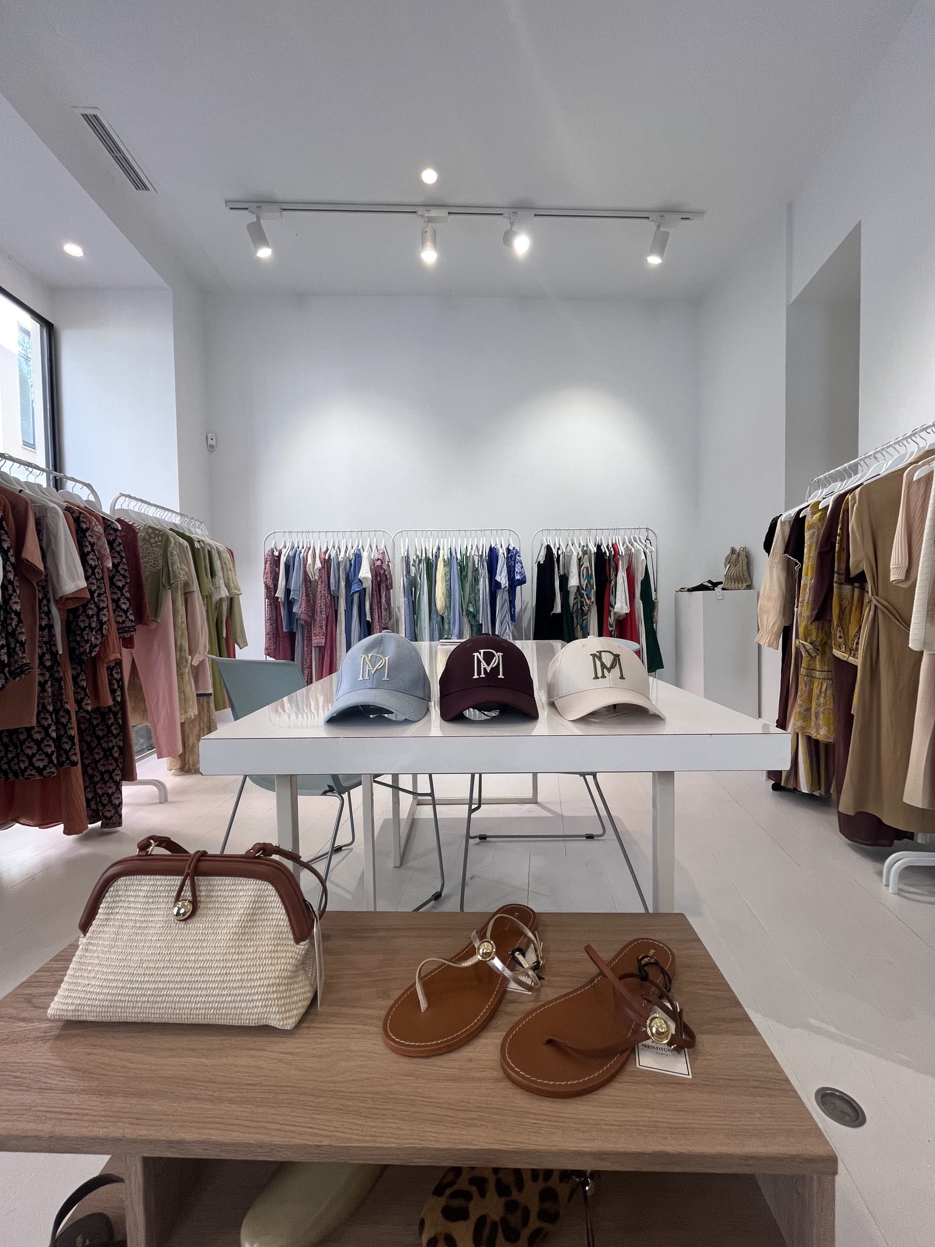open1 Alquila Tu Espacio Pop Up en Madrid | Monbull Corner Belén